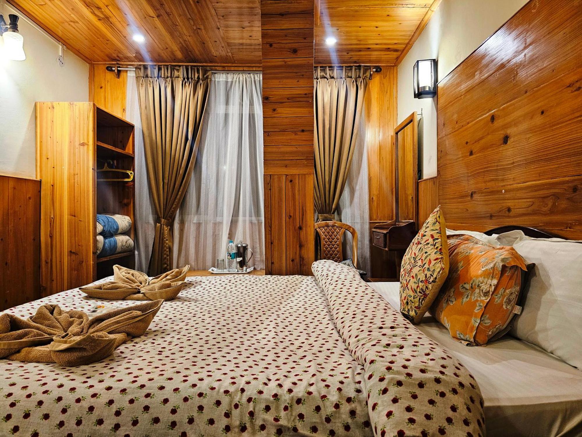דרג'ילינג Hotel Golden Orchid מראה חיצוני תמונה