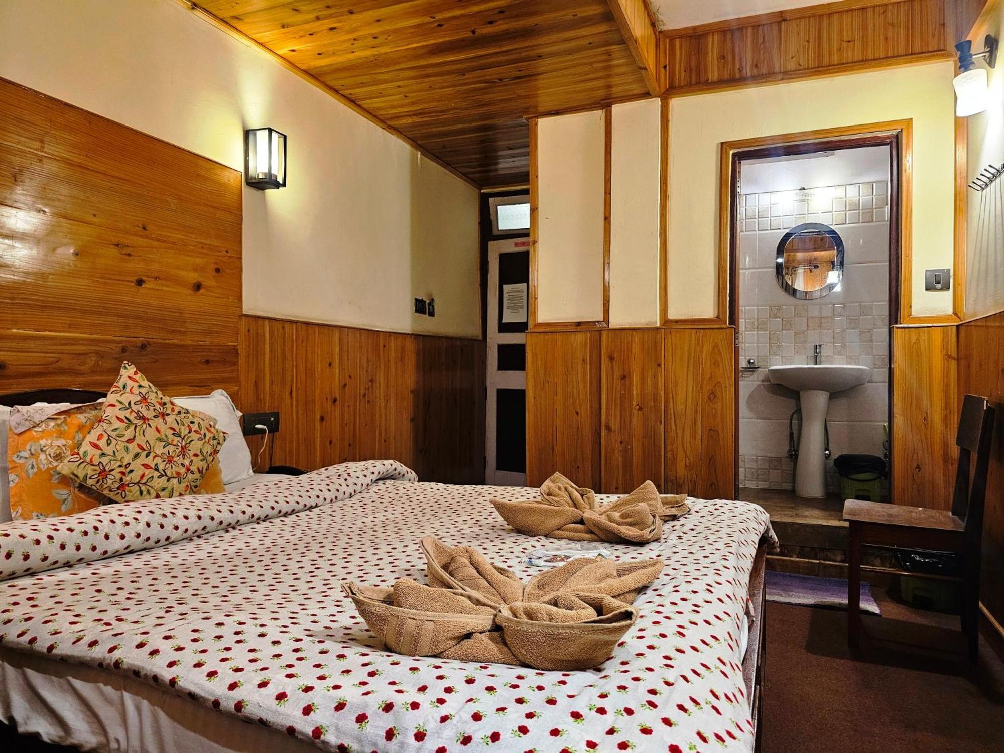 דרג'ילינג Hotel Golden Orchid מראה חיצוני תמונה